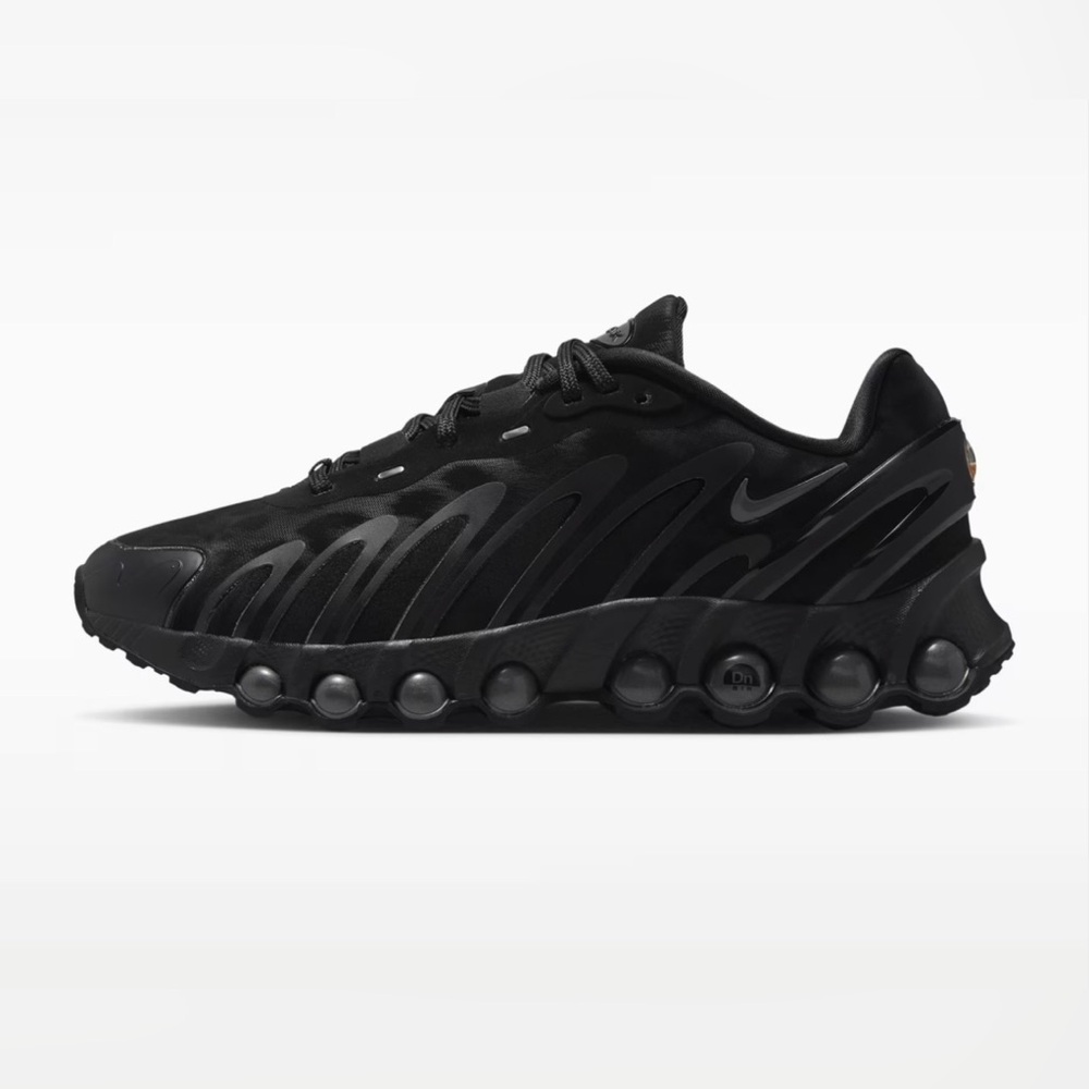 Nike Air Max Dn8 SE
Women's Shoes